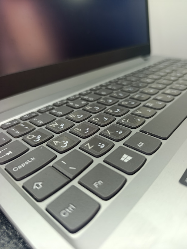 لپتاپ استوک لنوو (Lenovo) مدل IdeaPad L3 پردازنده i5-10U / رم 8GB / حافظه 256GB SSD / گرافیک مجزا MX130